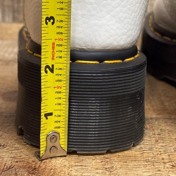 Dr. Martens Devon Heart Leather Platform Ankle Boots Booties White Size 7 - Picture 9 of 13